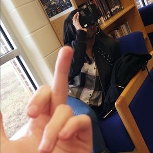 Meet your Posher, Ang